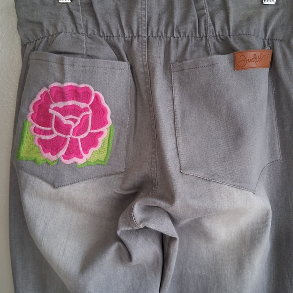 💖 Judith March Embroidered Vintage Gray Flare Pull On Jeans Floral Accents Sz L - Picture 4 of 10
